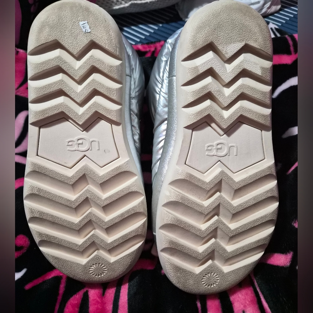Ugg Silver Puffy - image 2